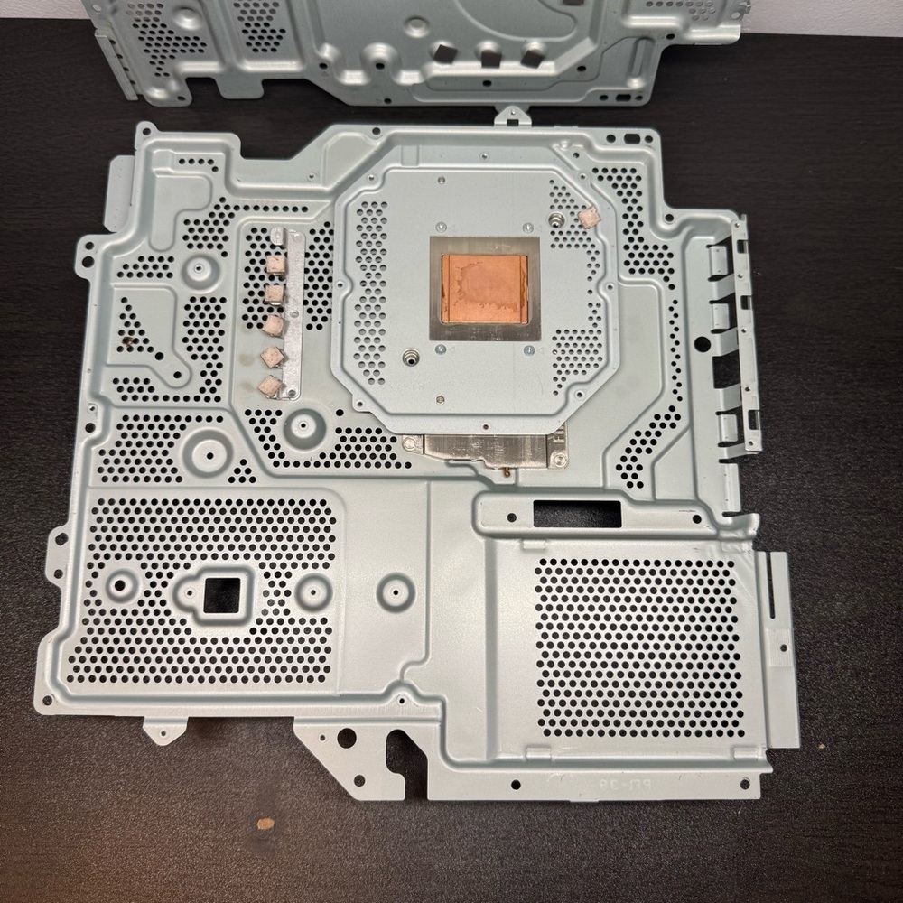 Sony PlayStation 4 PS4 Pro - Heatsink & Motherboard Metal Plates - CUH-71 & 72 - Picture 2 of 5